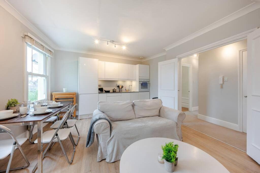 Cosy 2 Bed In Kensington Olympia Daire Londra Dış mekan fotoğraf