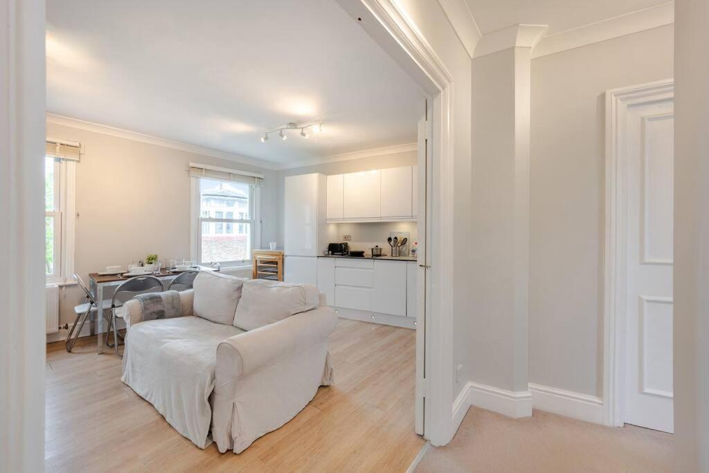 Cosy 2 Bed In Kensington Olympia Daire Londra Dış mekan fotoğraf